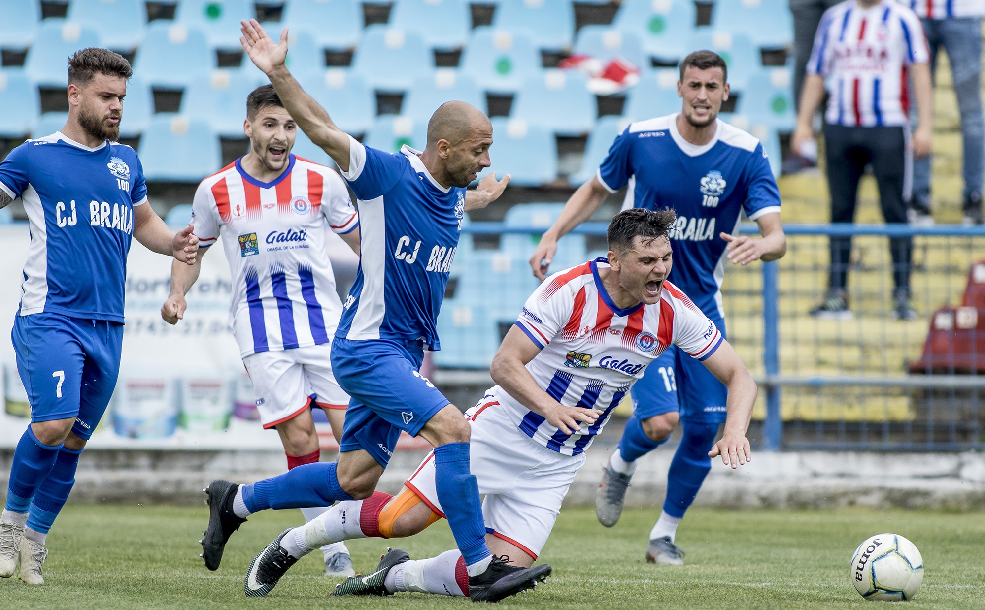 Dacia Unirea Brăila - Oțelul Galați 1-0. Formația antrenată de Florentin Petre s-a calificat în Liga 2