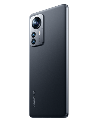 Telefon Telefon Xiaomi 12 PRO 5G negru, vedere din spate, usor rotit catre stanga