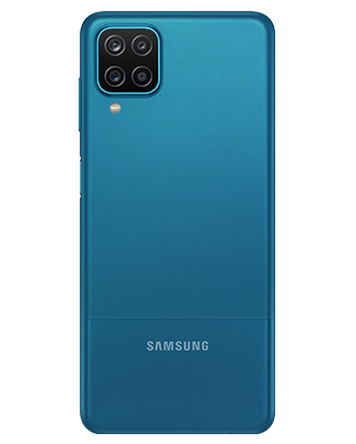 Telefon Telefon Samsung A12 albastru privit din spate, observandu-se cele 4 camere si logo-ul Samsung, pe un fundal alb