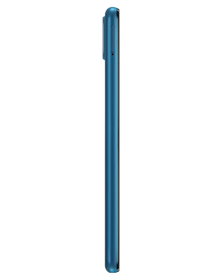 Telefon Telefon Samsung A12 albastru privit dintr-o parte, fiind intors spre dreapta, observandu-se slotul pentru SIM, pe fundal alb