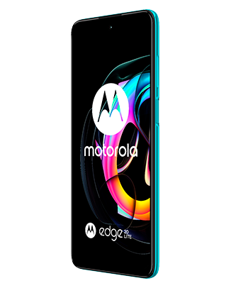 Telefon Telefon Motorola Edge Lite Dual Sim 128-8GB 5G Lagoon Green cu fata in unghi de 20 grade spre dreapta cu imagine fundal cu joc de culori roz albastru gaben pe fundal alb