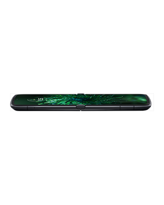 Telefon Telefon Motorola RAZR 2022 Negru, deschis, vazut din lateral, cu imagine de fundal verde