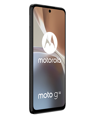 Telefon Telefon Motorola G22, negru, vizibil din stanga fata, imagine de fundal cu tonuri pastelate