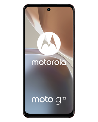 Telefon Telefon Motorola G32, rosu, vizibil din fata, imagine de fundal cu tonuri pastelate