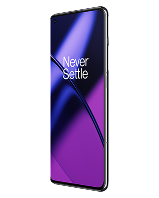Telefon Telefon OnePlus 11 5G, negru, vizibil din dreapta fata, imagine de fundal cu valuri violet